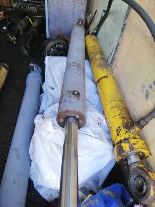 Цилиндр гидравлический для дровокола гидроцилиндры б/у . Бровары