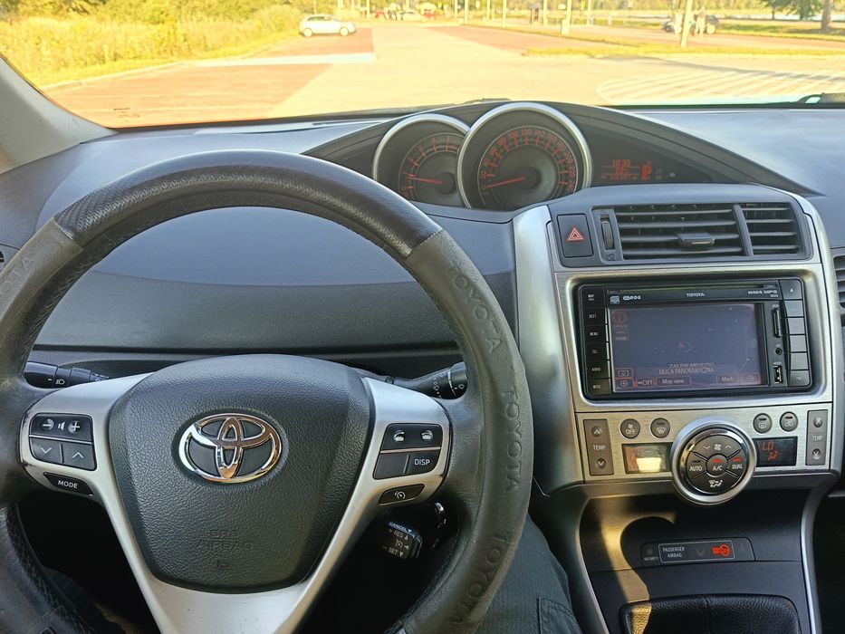 Toyota Verso 2011r. 2,0D4D możliwa zamiana