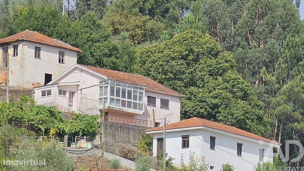 Casa / Villa T3 em Lomba de 121 m2