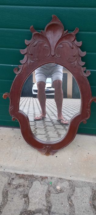 Espelho em madeira