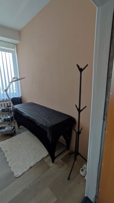 Здам в оренду кабінет з  кушеткою