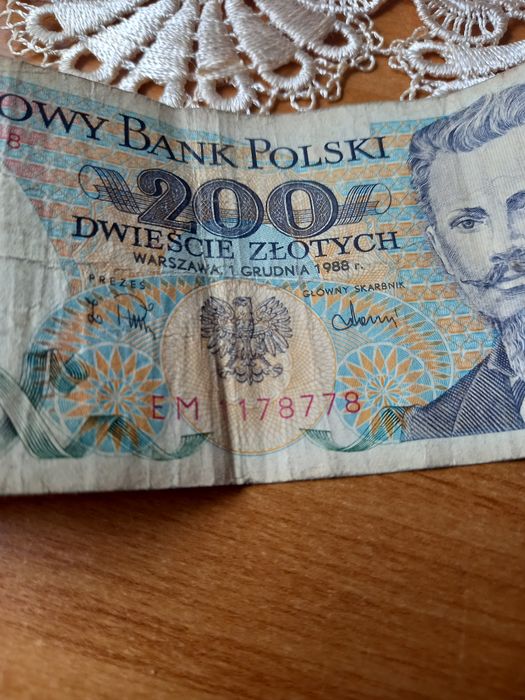 Banknot 200 zlotowy