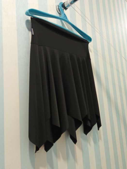 Продам чорні нові спідниці для танців на 46-48 розмір