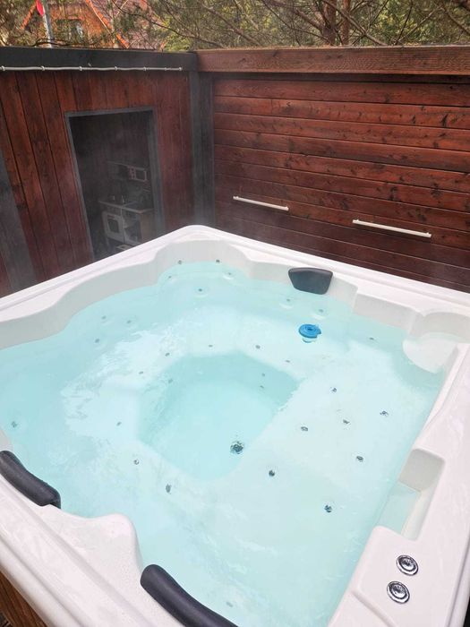 Jacuzzi z piecem na drewno dla 6ciu osob balia basen bania sauna masaż