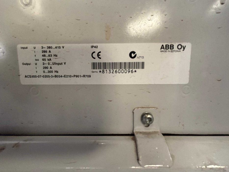 Variador de velocidade industrial ABB série ACS800 - NOVO -