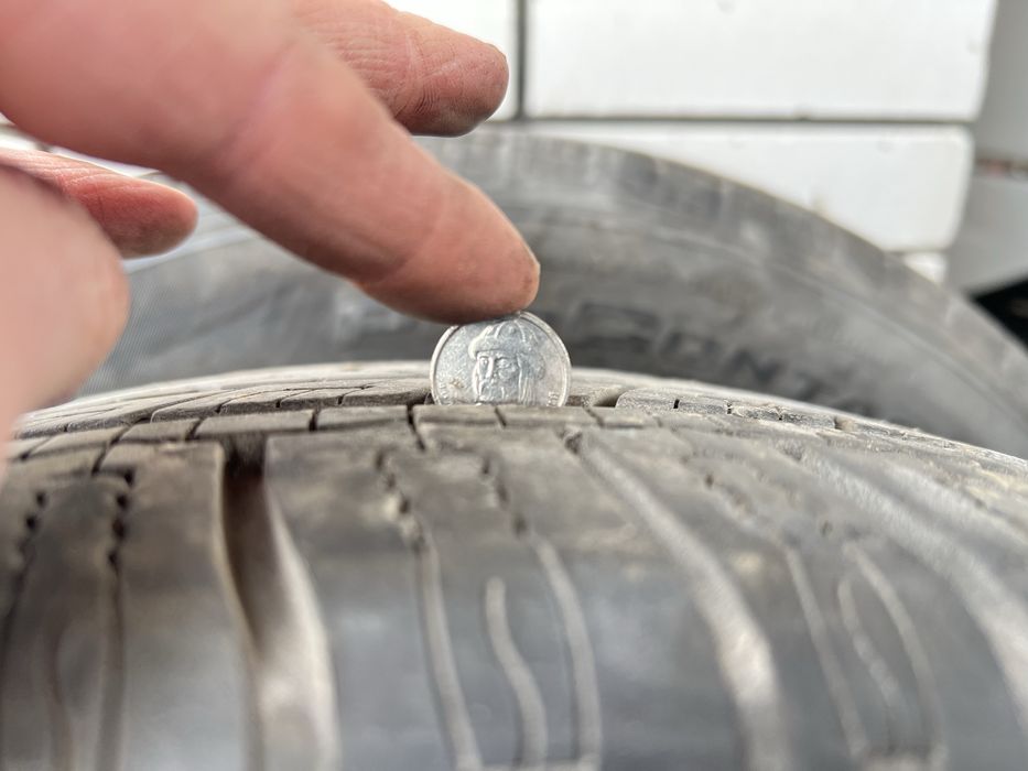 Продам диски r17 з резиною