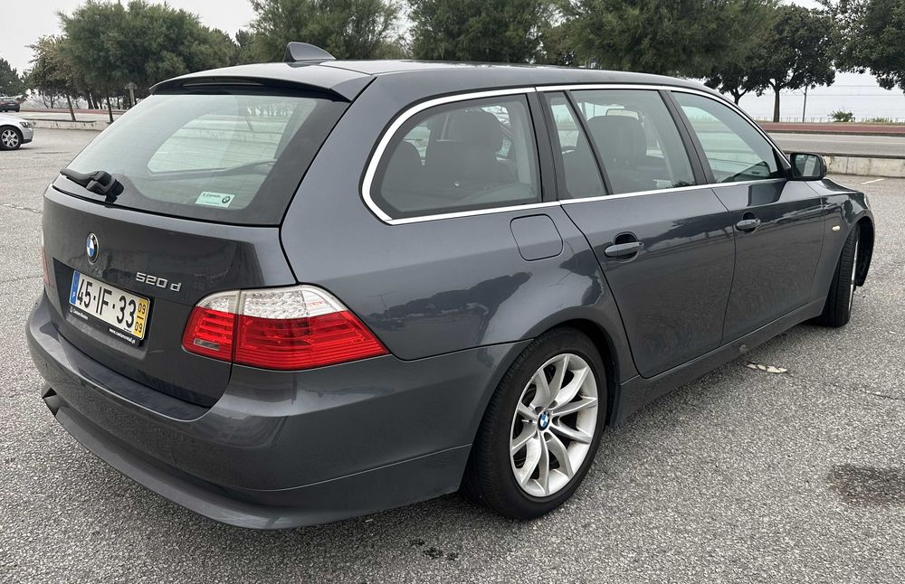 Carrinha Bmw 520d Touring de 2009 — photo 4