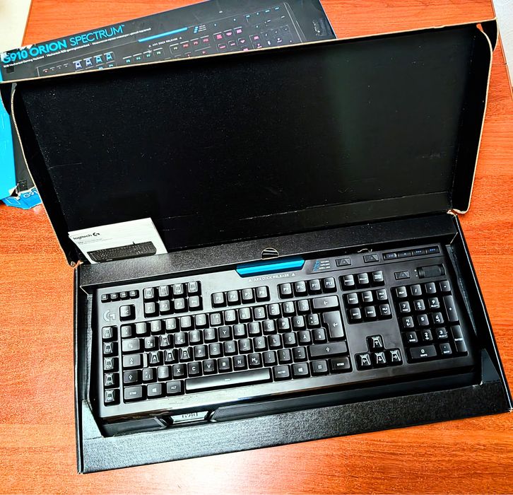 Клавиатура Logitech G910 Orion Spectrum. Клавиатура Logitech