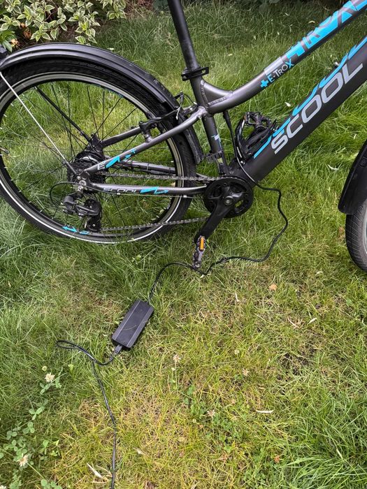 Rower elektryczny S'COOL e-trox 7S 26"