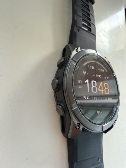 Garmin Fenix 8 - 51mm - AMOLED -  Sapphire Carbon Gray DLC Titanium
