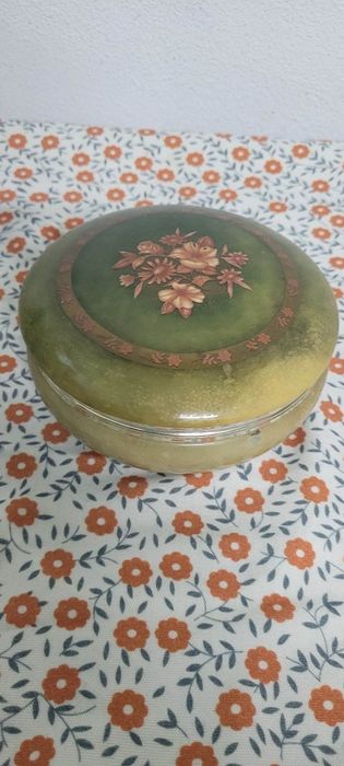 Guarda jóias em porcelana