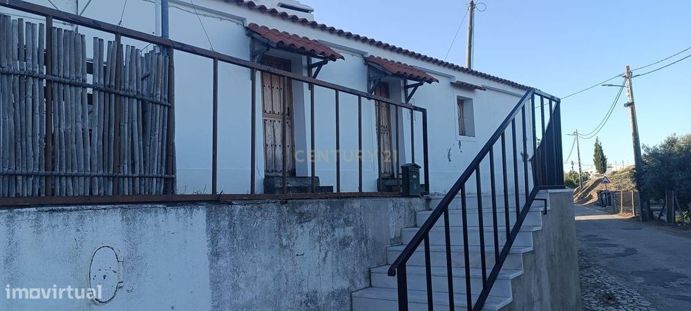 Apartamento Renovado com Vista Panorâmica em Alandroal, Évora