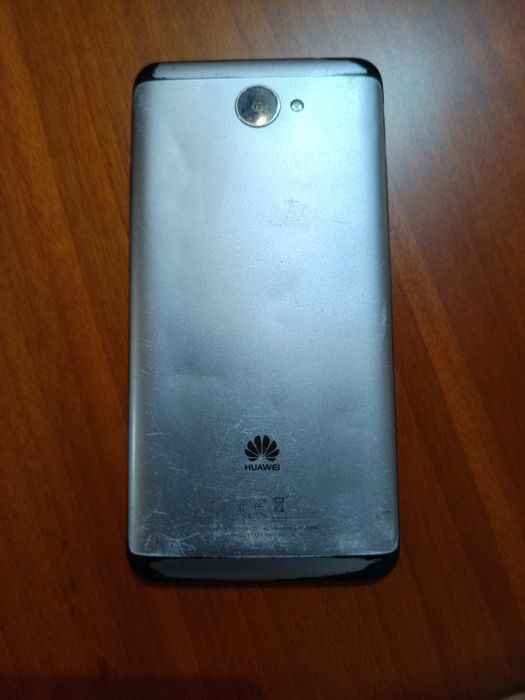 Huawei Y7 usado mas funciona bem