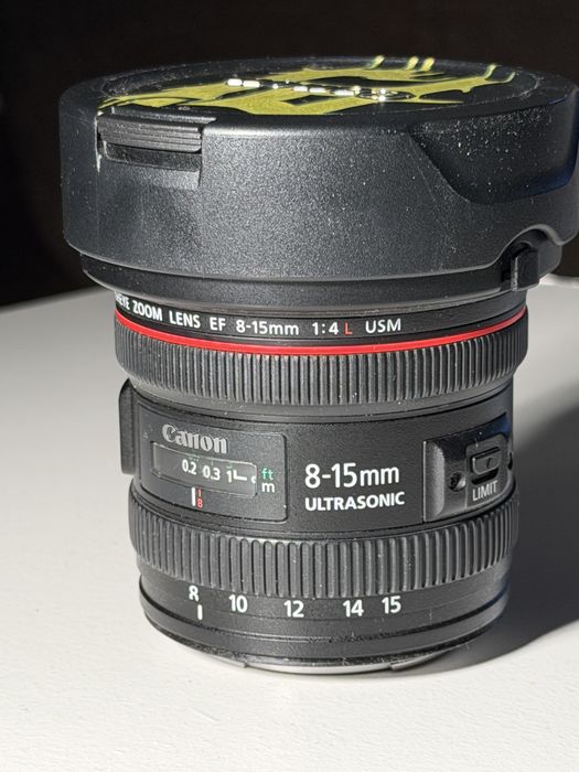 Canon EF 8-15mm f/4 L fisheye