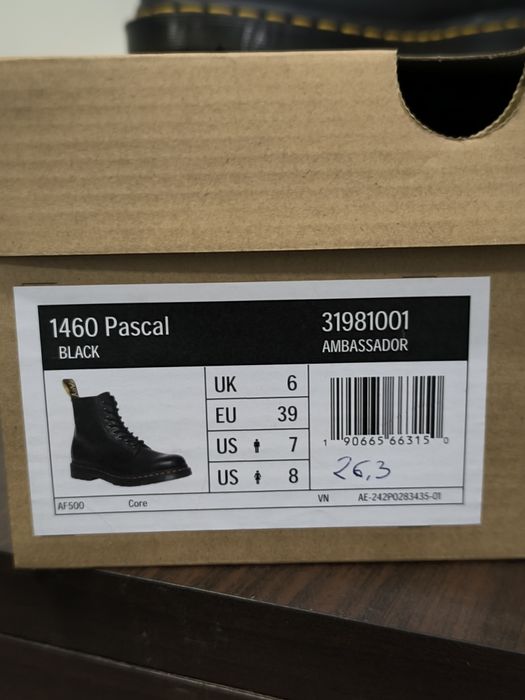 Dr Martens Pascal