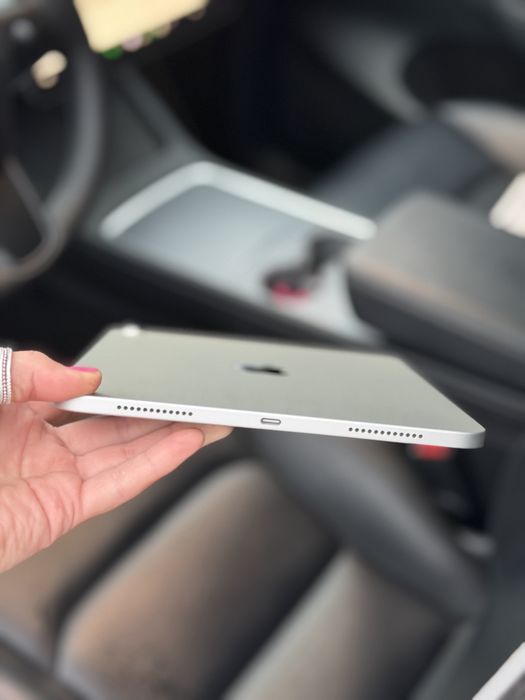 iPad (A16) 2025, 128 GB, стан 10 з 10