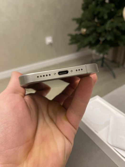 iPhone 15 Pro Natural Titanium 128gb