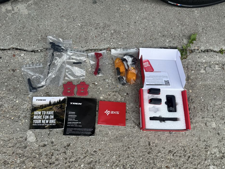 Nowy rower Trek Madone SL6 AXS Rival rama M szosowy carbon