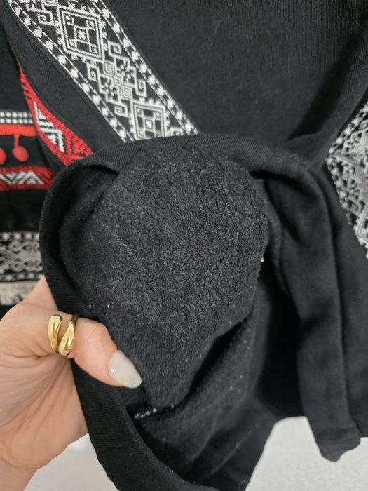 Czarna haftowana bluza damska etno C&A  sweter Basic casual