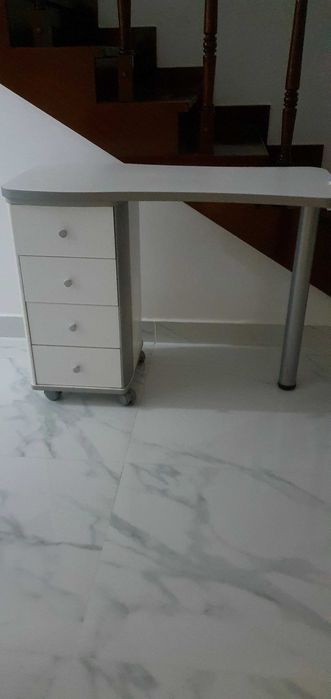 Mesa de manicure
