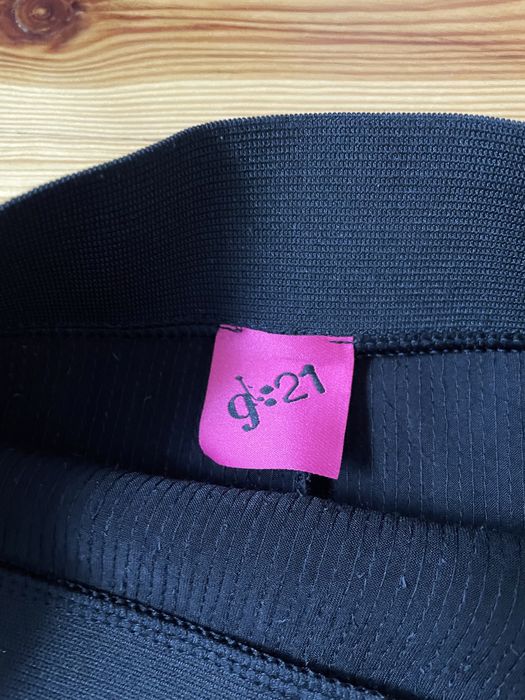 Spódniczka cekinowa mini 34