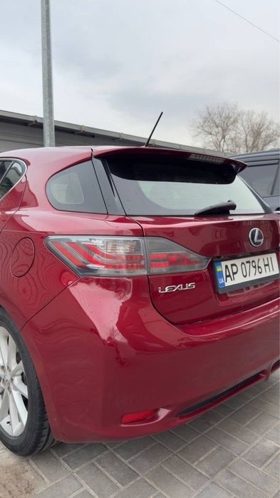 Lexus CT 2012 продам