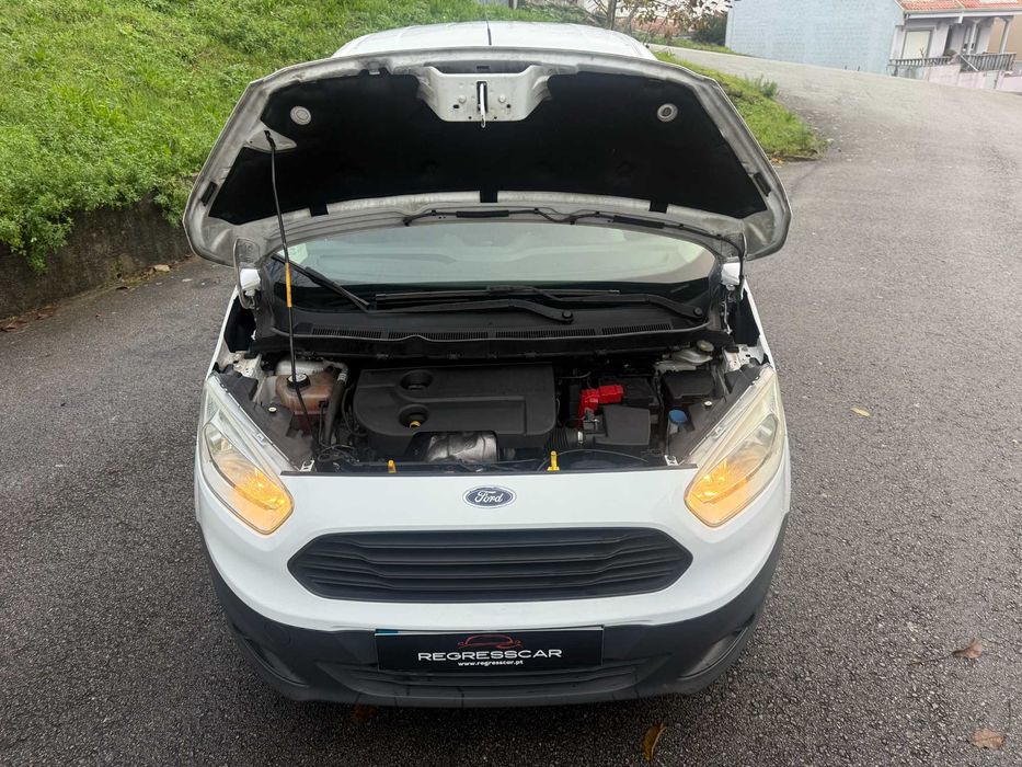 Ford Transit Courier Ano 2016