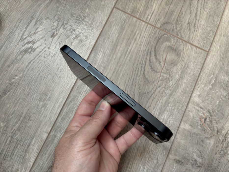 iPhone 14 256gb Midnight esim
