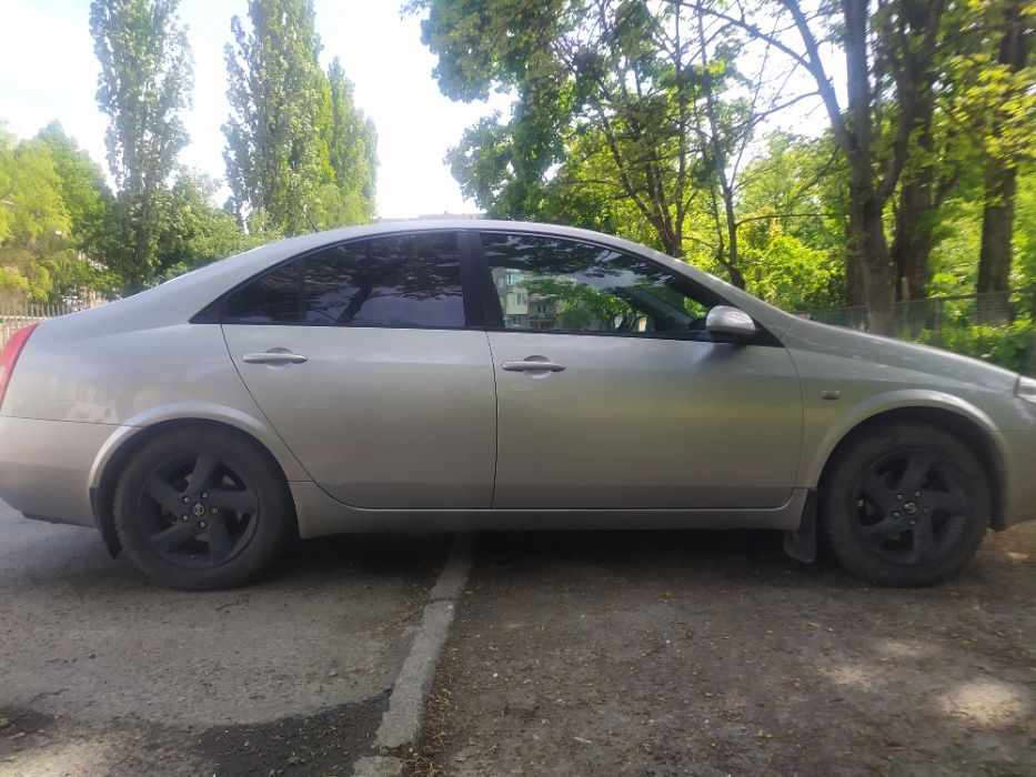Nissan Primera P12
