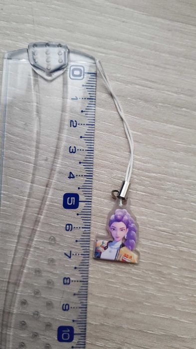 Phone charms K-pop demon hunters huntrix saja boys