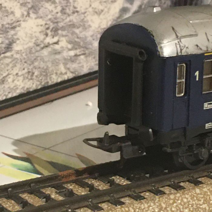 Wagon Lima do kolejki elektrycznej H0