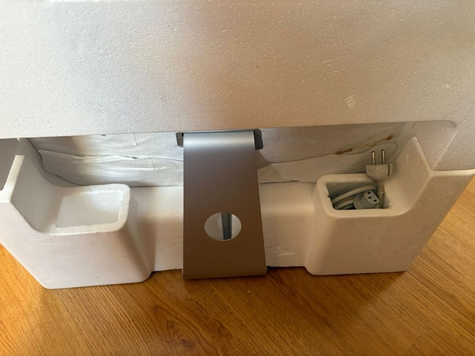 Apple iMac 21,5” i5 | 8GB RAM | 1TB | macOS Catalina