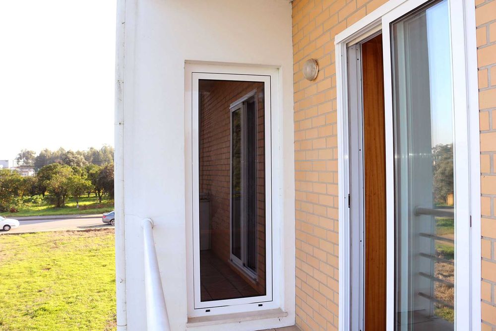 Aluga-se Apartamento T2 - Oiã - Ao lado do Continente