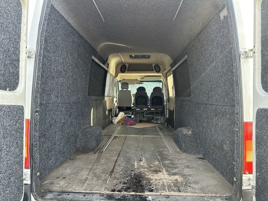 Вантажні перевезення Грузоперевозки та вивіз будівельного сміття