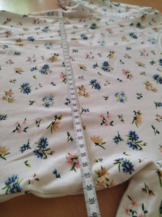 Tshirt w kwiaty L Tu