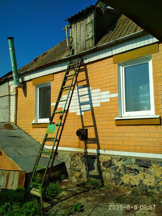 Продається будинок у селі