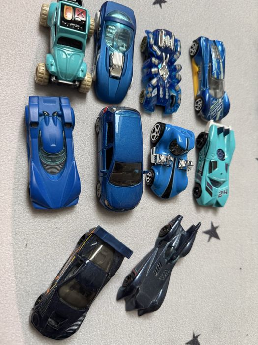 по 10 шт Hot Wheels машинкі