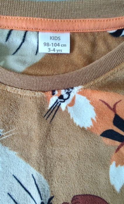 Piżama dwuczęściowe bluza i spodnie roz 98-104