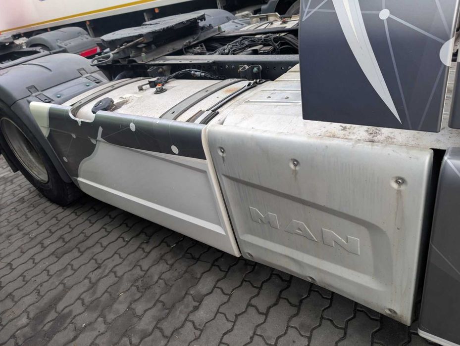Сідельний тягач MAN TGX 18.500 під самосвал напівпричіп рефрижератор