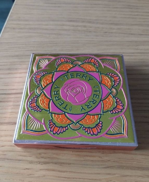 By Terry brightening CC palette beach bomb