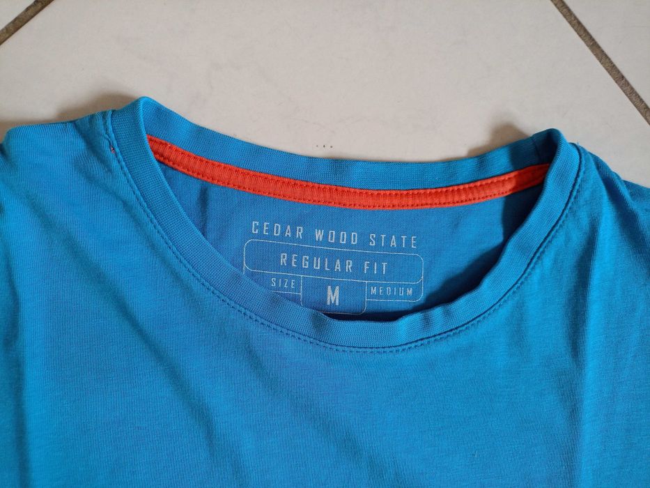 t-shirt firmy Cedar Word State rozm M