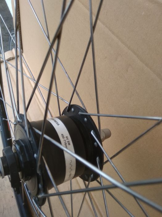 Koło 28 dynamo Shimano mocne