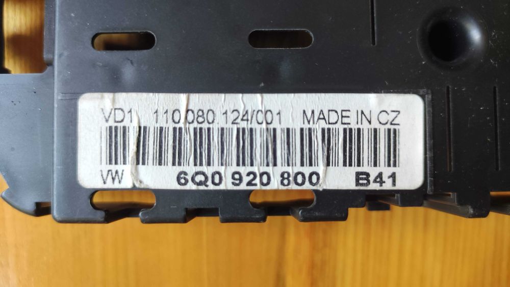 Licznik / zegar Volkswagen VW A04