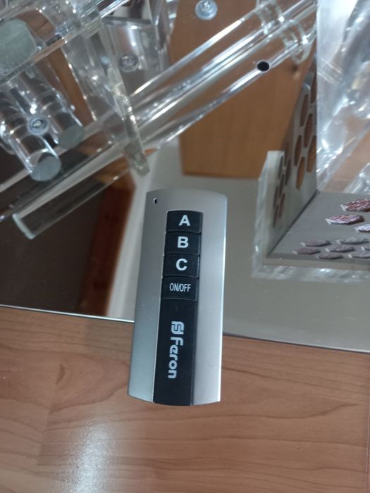 Светильник потолочний б/у