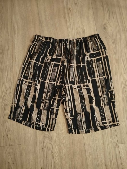 Sprzedam nowe spodenki damskie w rozmiarze 2XL.w pasie 45, długość 60