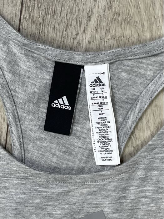 Adidas майка M размер женская спортивная с принтом серая