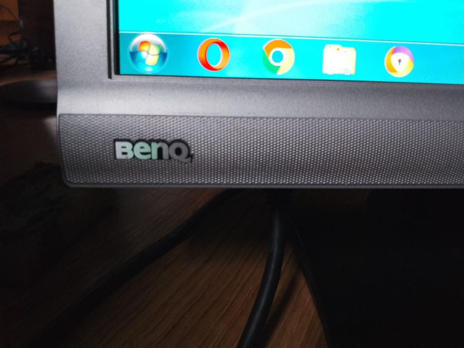 Monitor do komputera BENQ LCD 19 cali Nie działa przycisk wyłączania