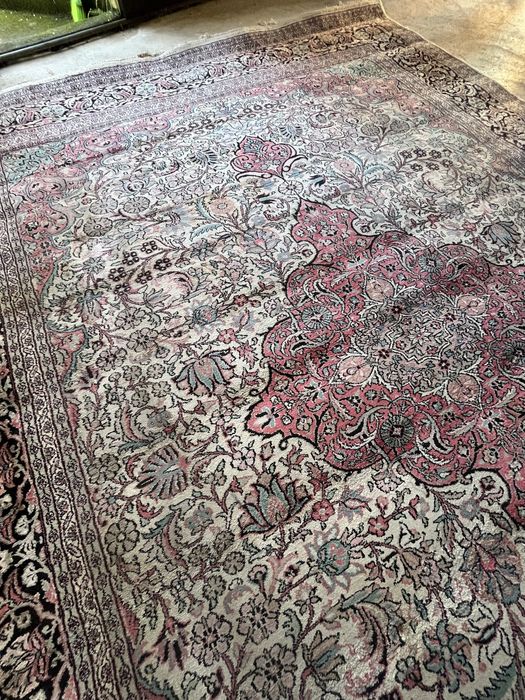 Persian Carpet - 2.66 m x 3.8 m