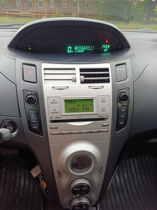 Toyota Yaris  2005r