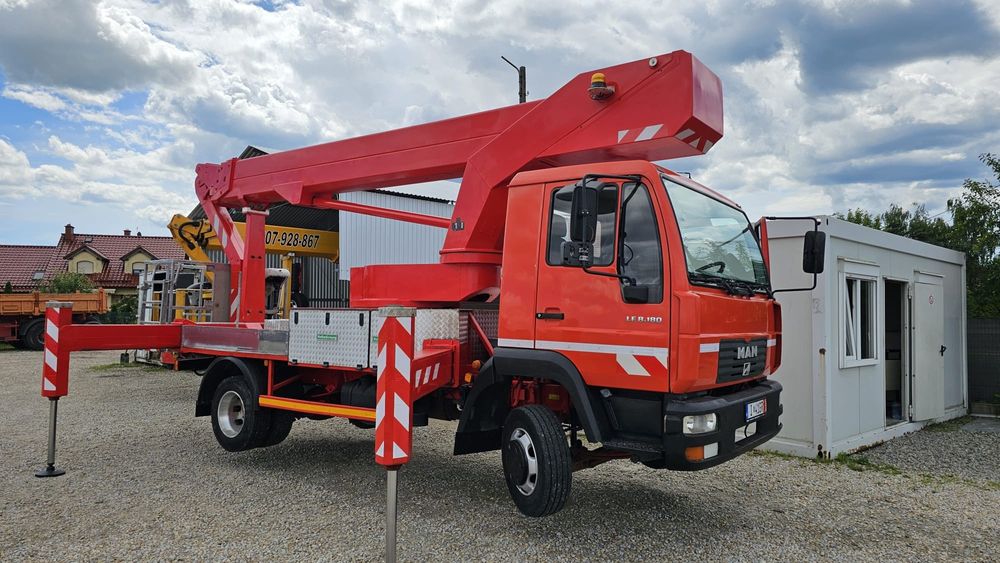 Usługi podnośnikiem koszowym, zwyżka 30m